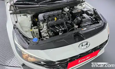 Hyundai Avante 2023 1.6 Автомат в Москве № 48585, миниатюра 3