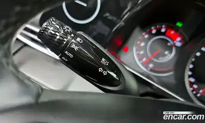 Hyundai Avante 2023 1.6 Автомат в Москве № 48585, миниатюра 9