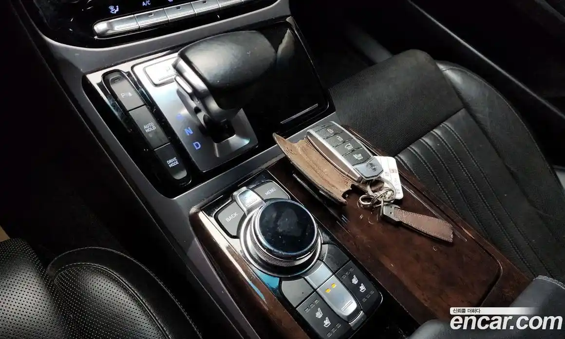 Genesis EQ900 2016 3.8 Автомат в Москве № 56466, фото 10