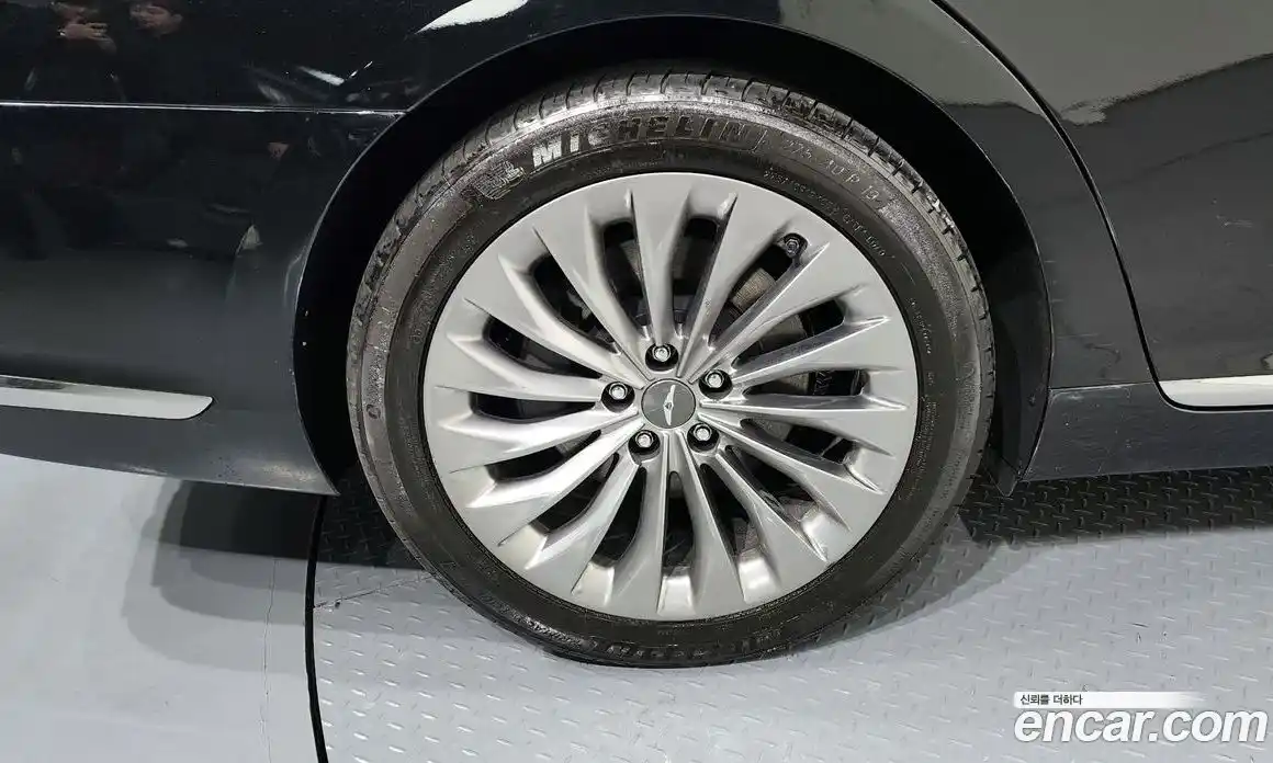 Genesis EQ900 2016 5.0 Автомат в Москве № 58860, фото 12