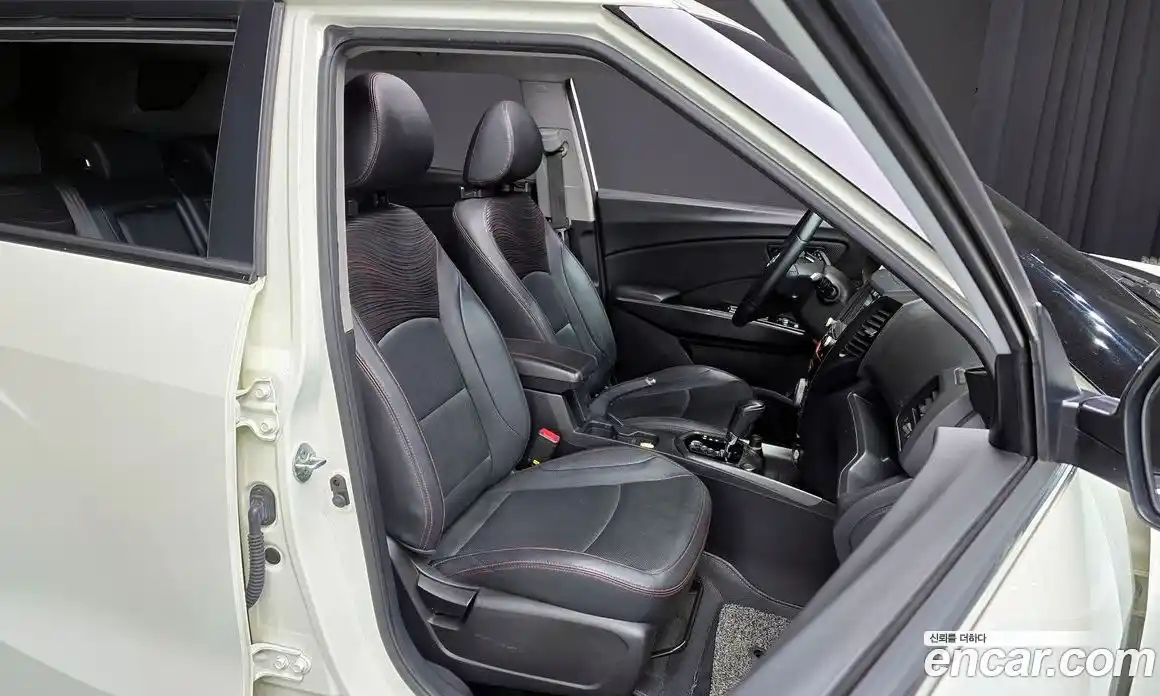 SsangYong TIBOLI 2016 1.6 Автомат в Москве № 66164, фото 8