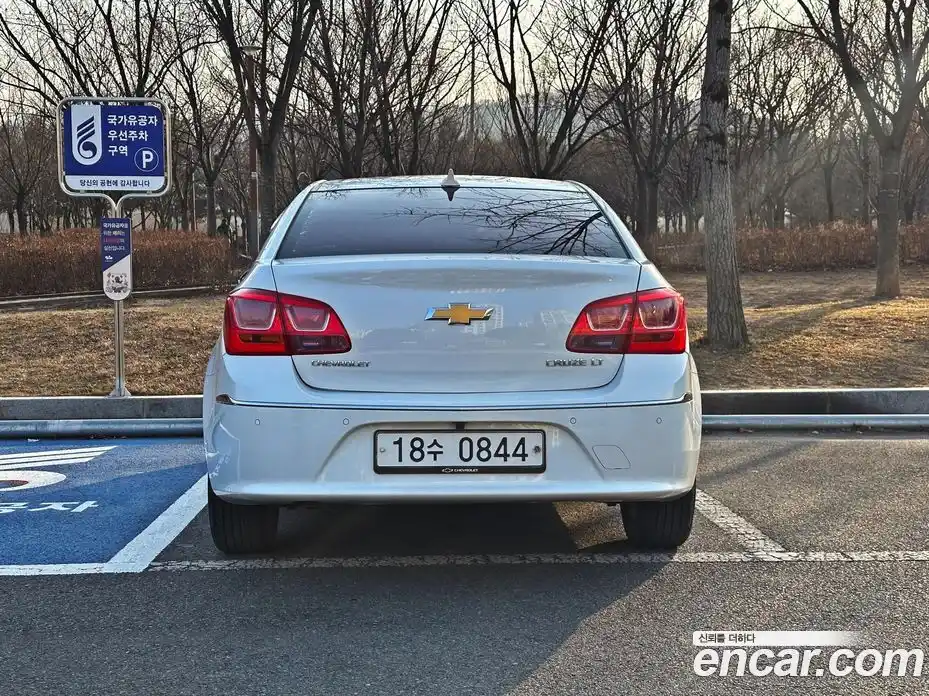 Chevrolet Cruze 2016 1.8 Автомат в Москве № 68228, фото 5