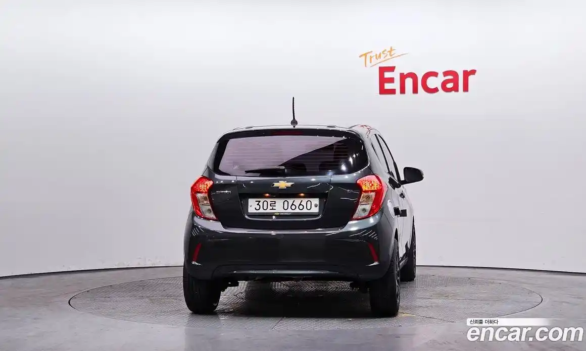 Chevrolet Spark 2017 1.0 Робот в Москве № 94734, фото 16