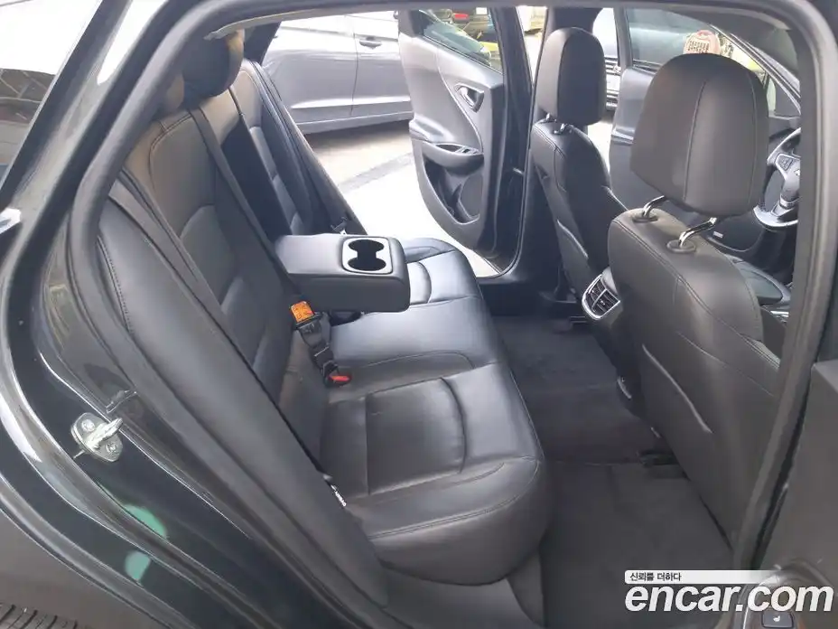 Chevrolet Malibu 2017 2.0 Автомат в Москве № 103516, фото 14