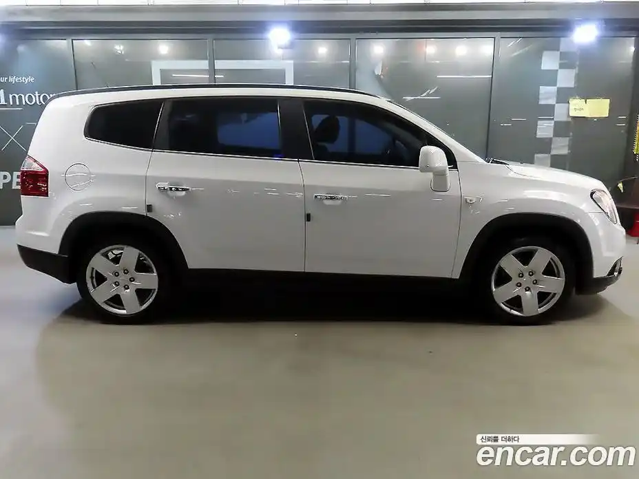 Chevrolet Orlando 2012 2.0 Автомат в Москве № 105117, фото 3