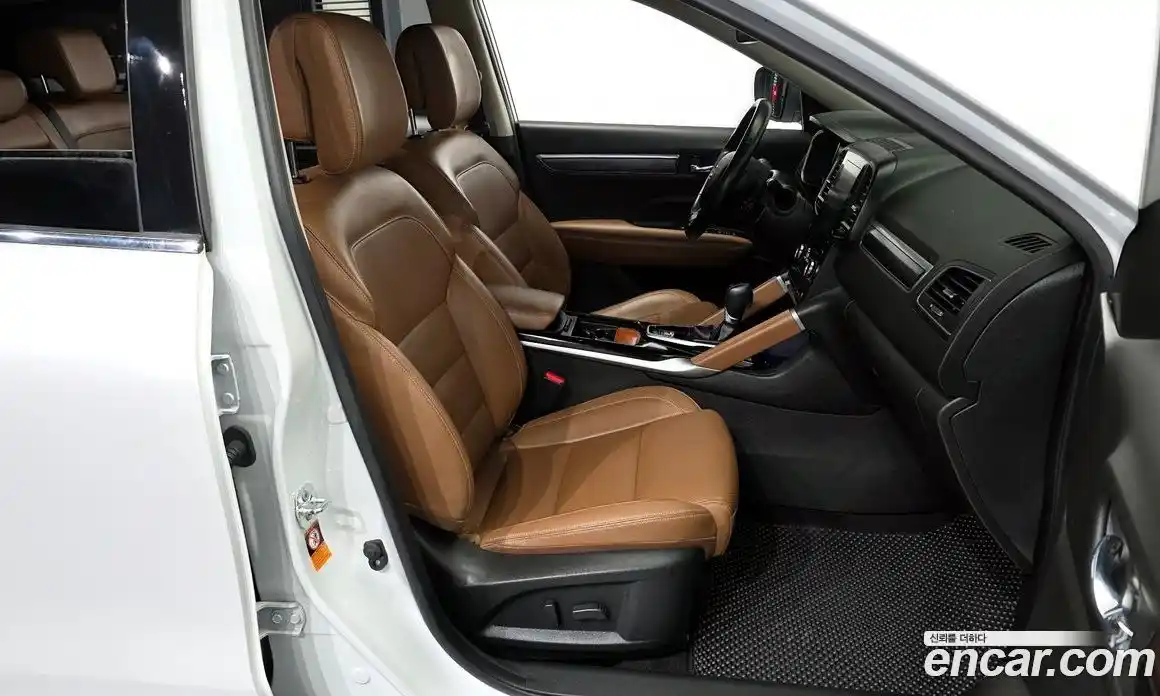 Renault QM6 2023 2.0 Автомат в Москве № 106844, фото 9