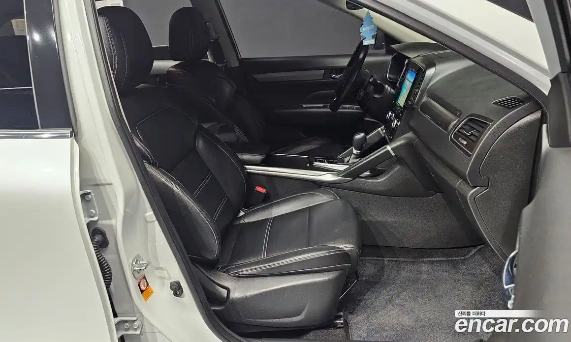 Renault QM6 2023 2.0 Автомат в Москве № 106858, фото 10