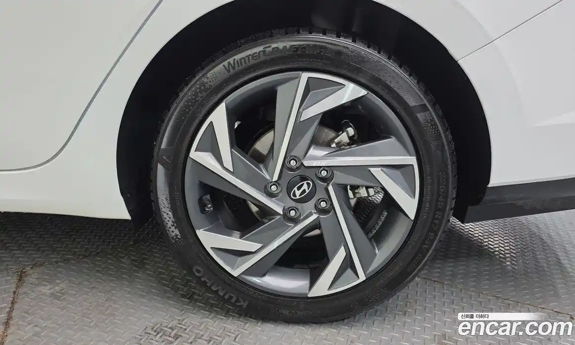 Hyundai Avante 2024 1.6 Автомат в Москве № 111173, фото 7