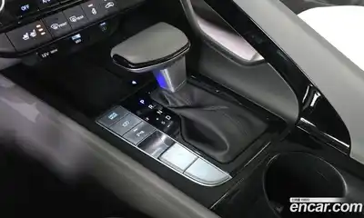 Hyundai Avante 2024 1.6 Автомат в Москве № 111173, миниатюра 9