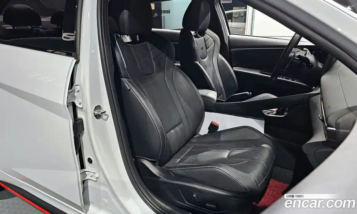 Hyundai Avante 2022 2.0 Автомат в Москве № 112043, фото 4