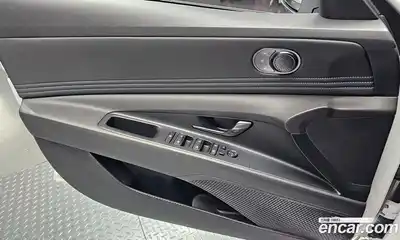 Hyundai Avante 2022 2.0 Автомат в Москве № 112043, миниатюра 6