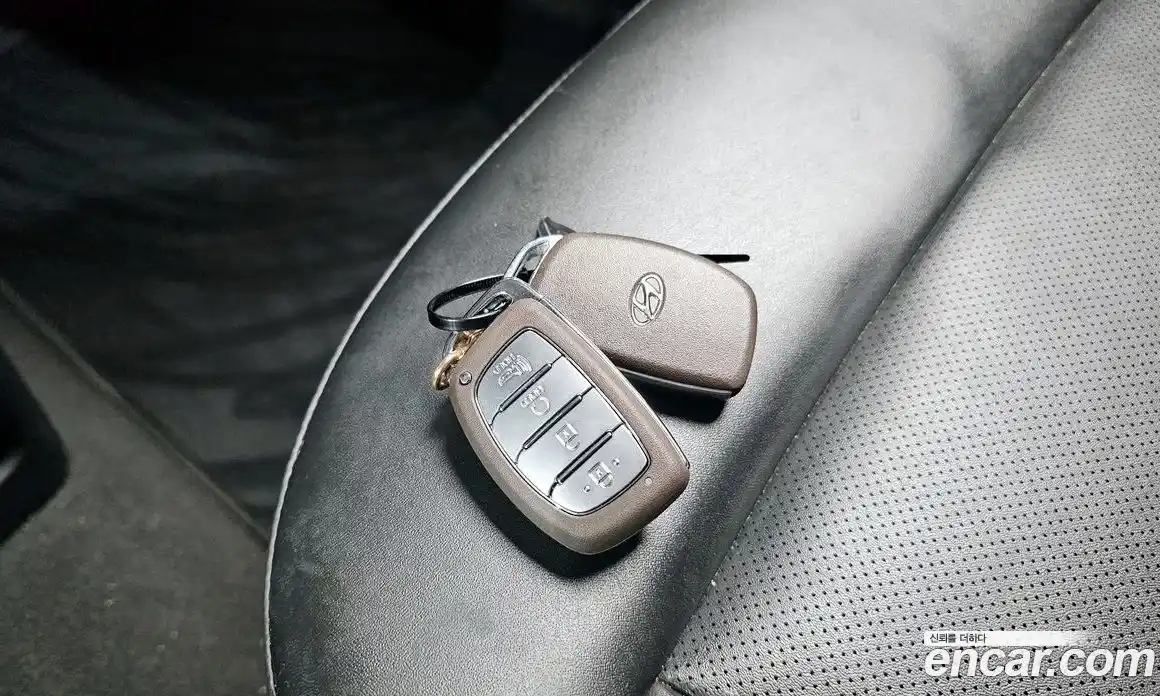 Hyundai Casper 2023 1.0 Автомат в Москве № 112564, фото 18