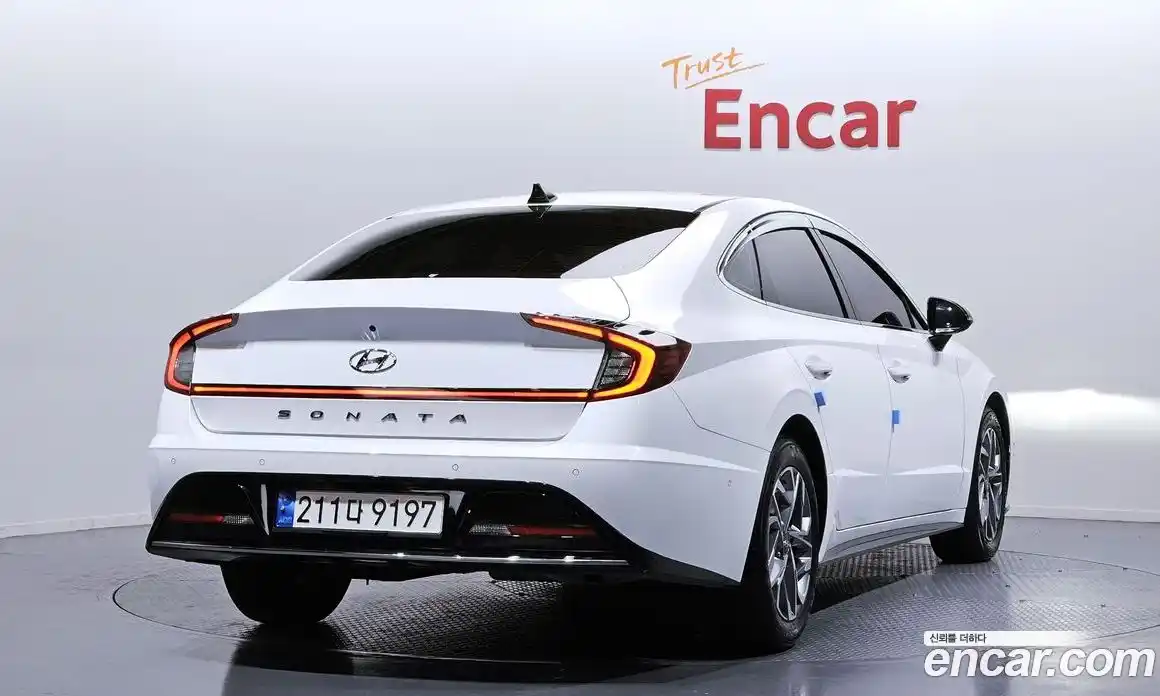 Hyundai Sonata 2022 2.0 Автомат в Москве № 113053, фото 2
