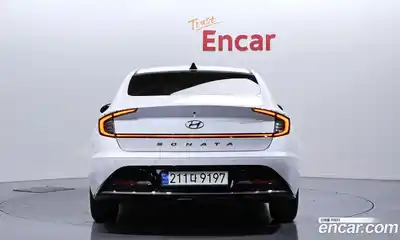 Hyundai Sonata 2022 2.0 Автомат в Москве № 113053, миниатюра 4