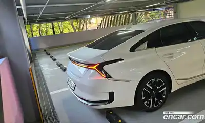 Kia K8 2025 1.6 Автомат в Москве № 114957, миниатюра 2