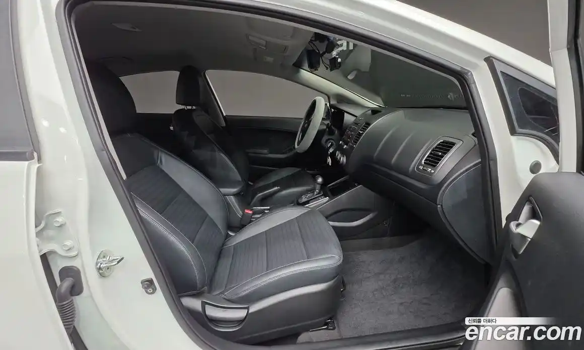 Kia K3 2018 1.6 Автомат в Москве № 115010, фото 11