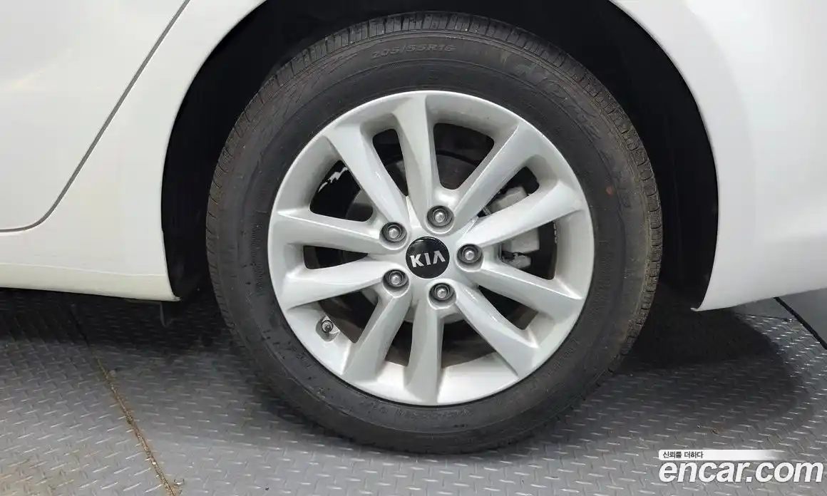 Kia K3 2018 1.6 Автомат в Москве № 115010, фото 17