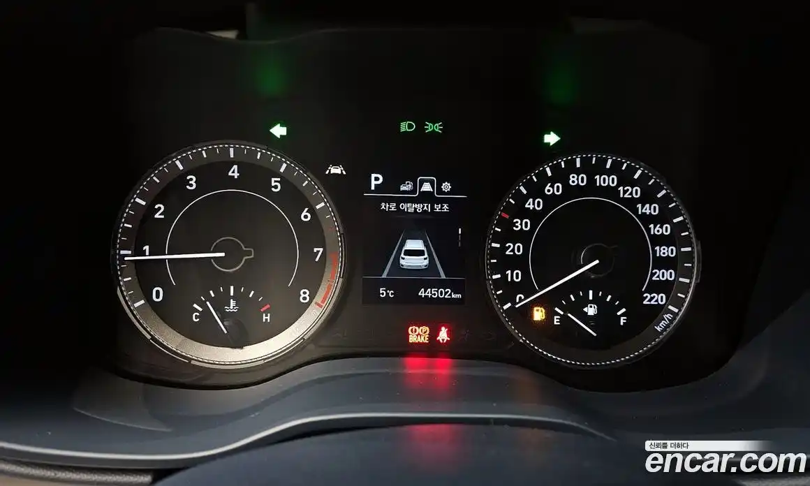 Hyundai Venue 2021 1.6 Автомат в Москве № 118790, фото 16