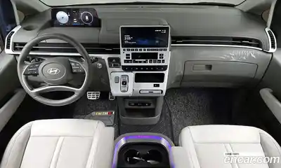 Hyundai Staria 2025 2.2 Автомат в Москве № 119911, миниатюра 2