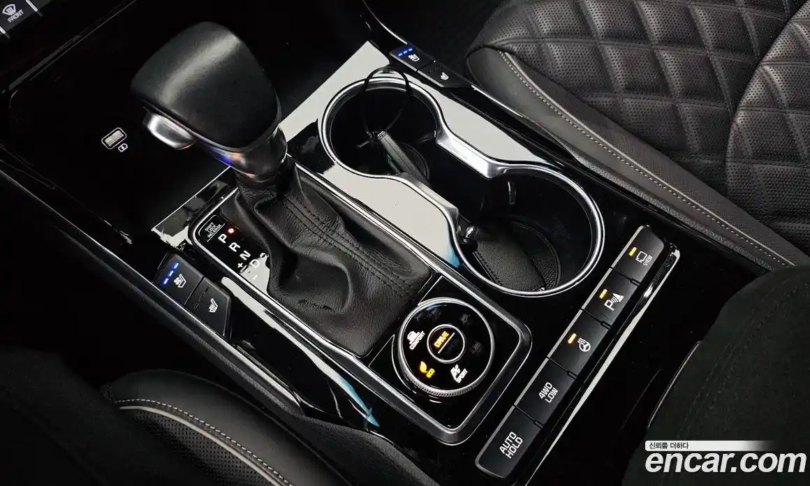 Kia Mohave 2024 3.0 Автомат в Москве № 120440, фото 20