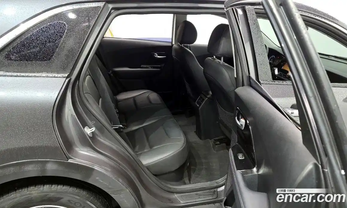 Kia Niro 2020 1.6 Автомат в Москве № 121403, фото 12