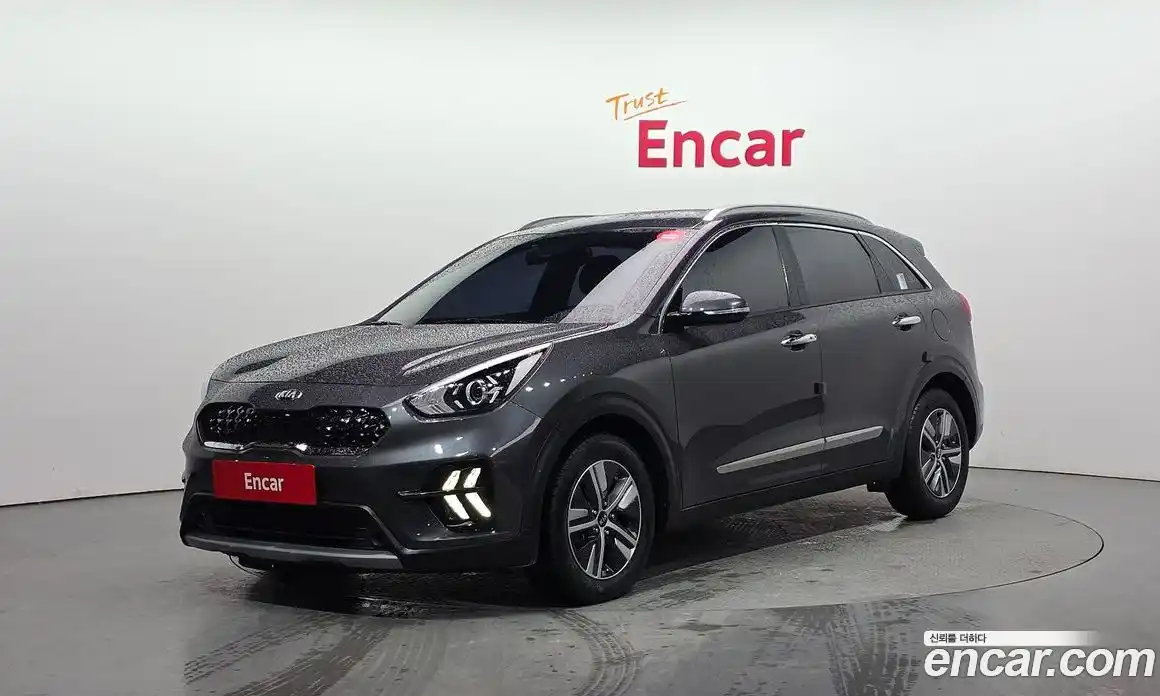 Kia Niro 2020 1.6 Автомат в Москве № 121403, фото 13