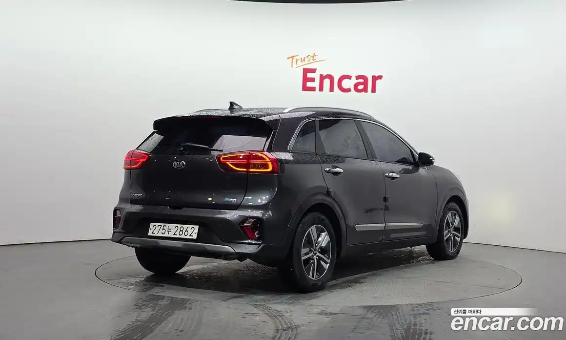 Kia Niro 2020 1.6 Автомат в Москве № 121403, фото 15