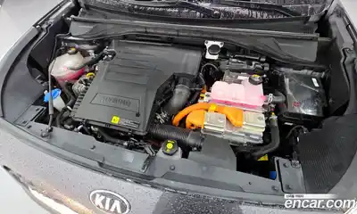 Kia Niro 2020 1.6 Автомат в Москве № 121403, миниатюра 2