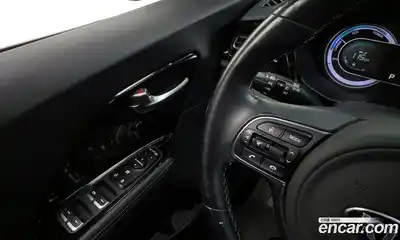 Kia Niro 2020 1.6 Автомат в Москве № 121403, миниатюра 6