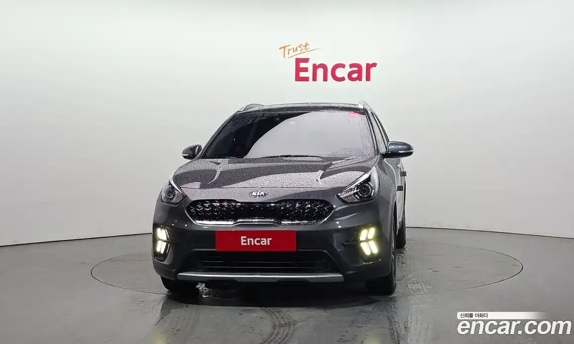 Kia Niro 2020 1.6 Автомат в Москве № 121403, фото 9