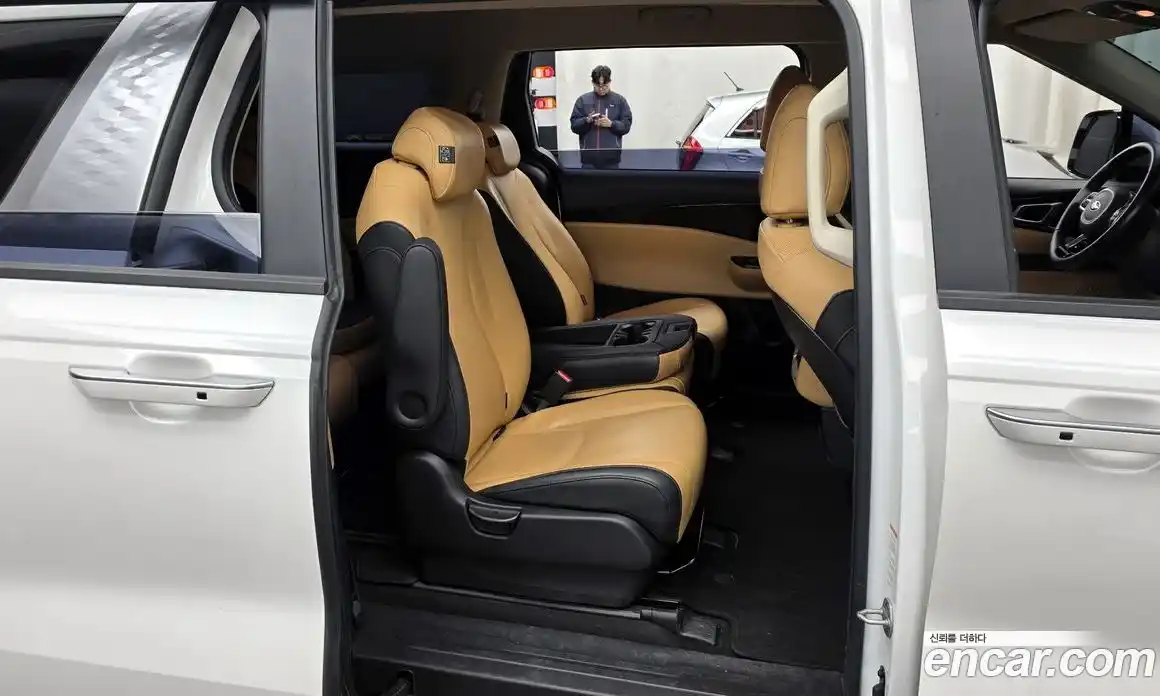 Kia Canival 2021 2.2 Автомат в Москве № 121861, фото 18