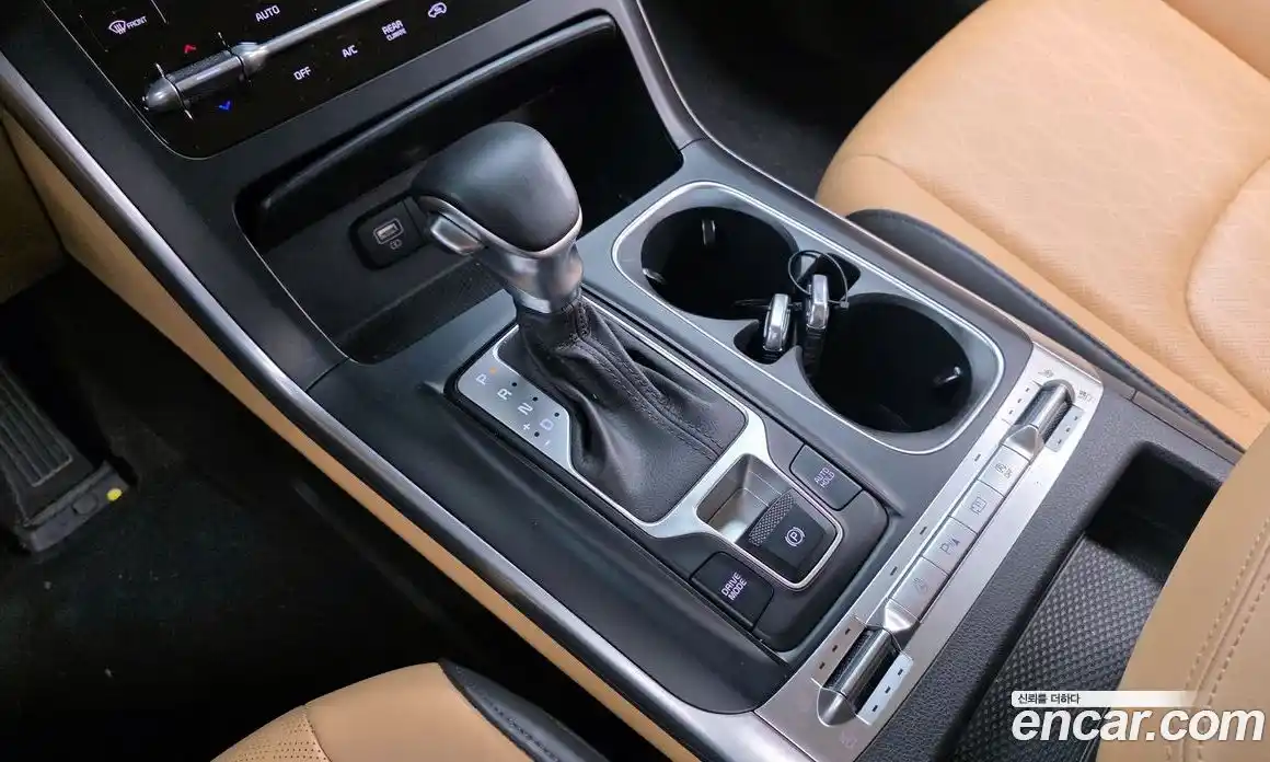 Kia Canival 2021 2.2 Автомат в Москве № 121861, фото 6