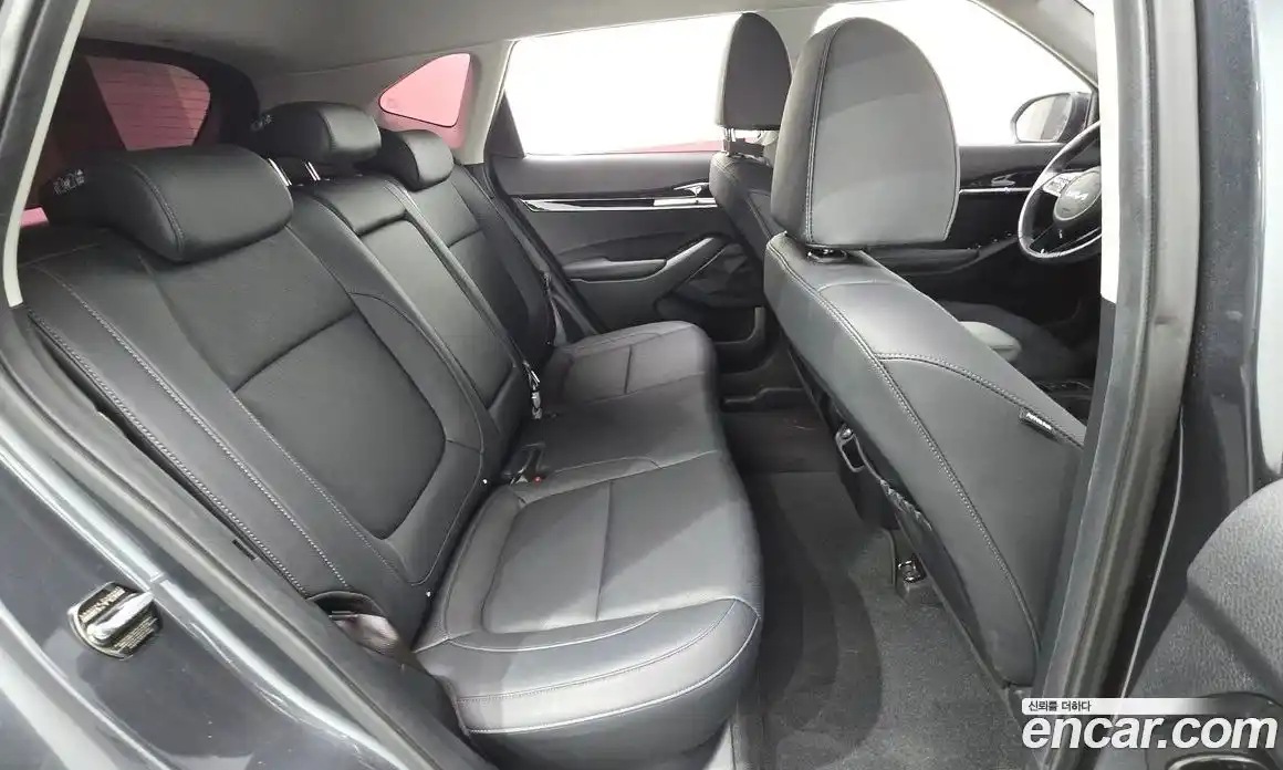 Kia Seltos 2023 1.6 Автомат в Москве № 123314, фото 12