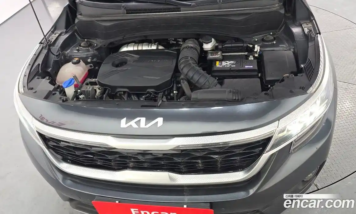 Kia Seltos 2023 1.6 Автомат в Москве № 123314, фото 6