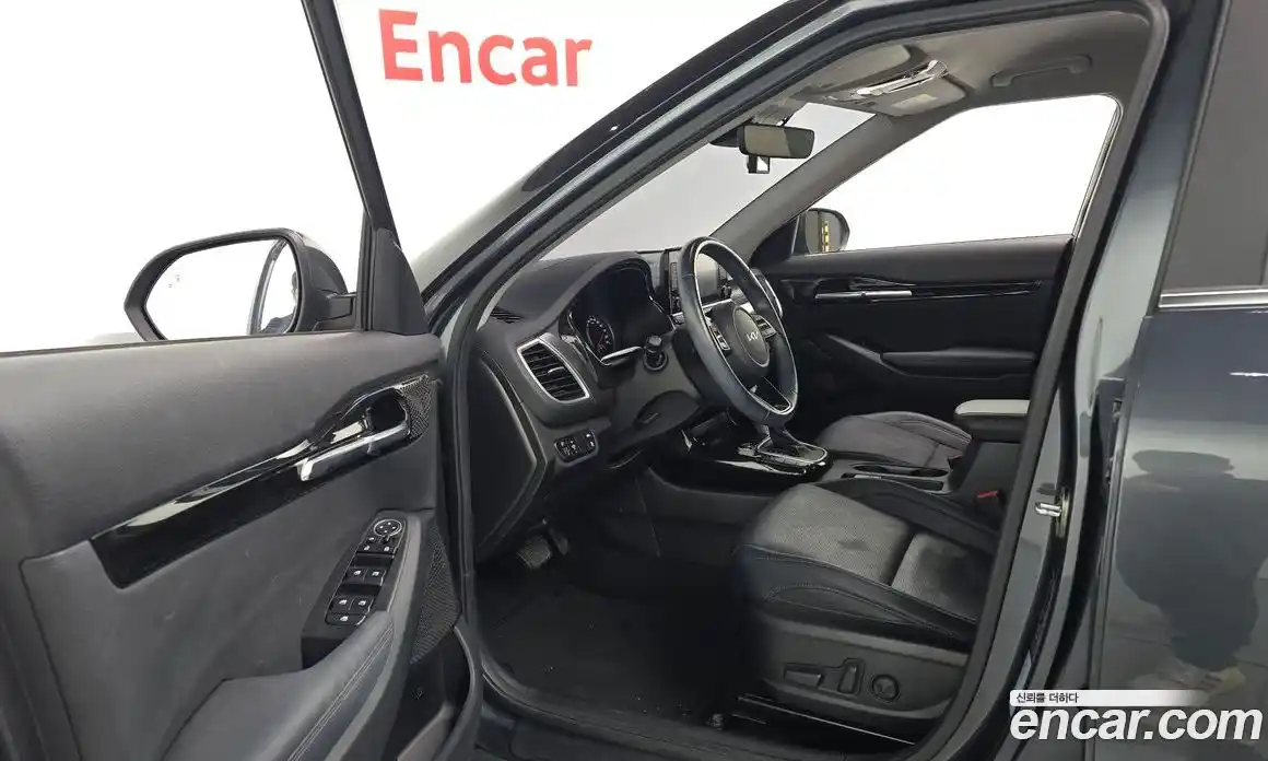 Kia Seltos 2023 1.6 Автомат в Москве № 123314, фото 10