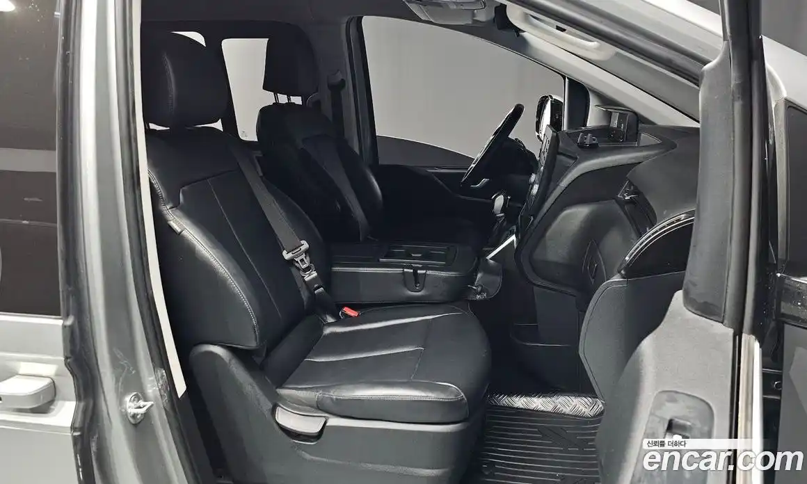 Hyundai Staria 2022 2.2 Автомат в Москве № 124911, фото 6