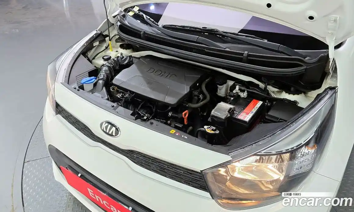 Kia Morning 2020 1.0 Автомат в Москве № 130389, фото 16