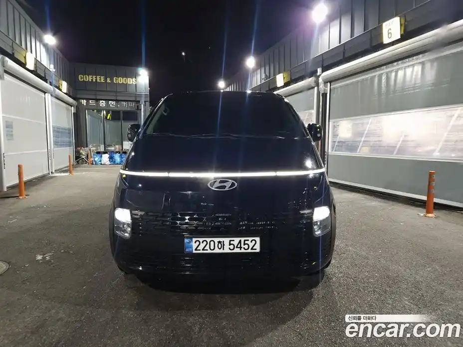 Hyundai Staria 2025 1.6 Автомат в Москве № 131006, фото 3