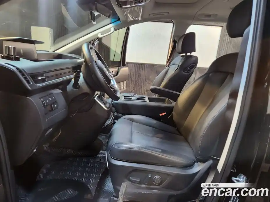 Hyundai Staria 2025 1.6 Автомат в Москве № 131006, фото 9