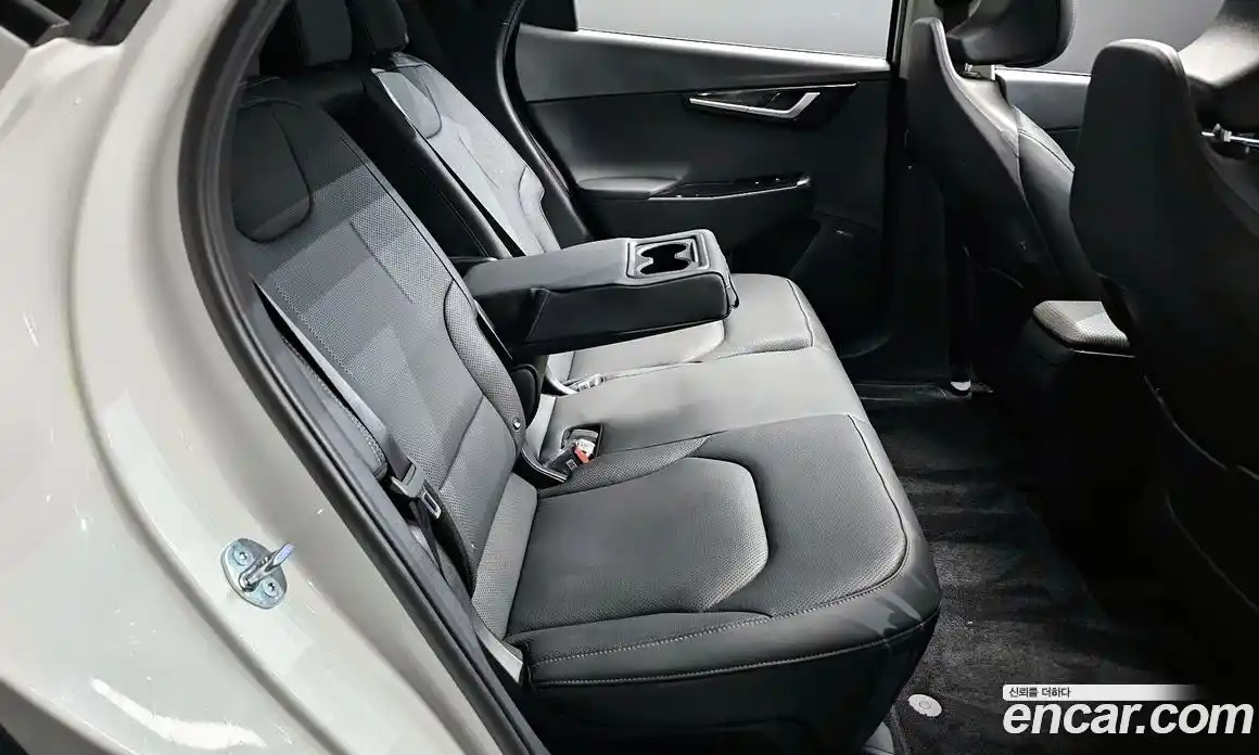 Kia EV6 2024 0.1 Автомат в Москве № 133099, фото 12