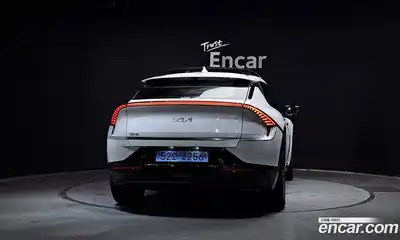 Kia EV6 2024 0.1 Автомат в Москве № 133099, миниатюра 4