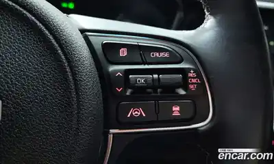 Kia Niro 2022 1.6 Автомат в Москве № 134046, миниатюра 3