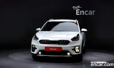 Kia Niro 2022 1.6 Автомат в Москве № 134046, миниатюра 4