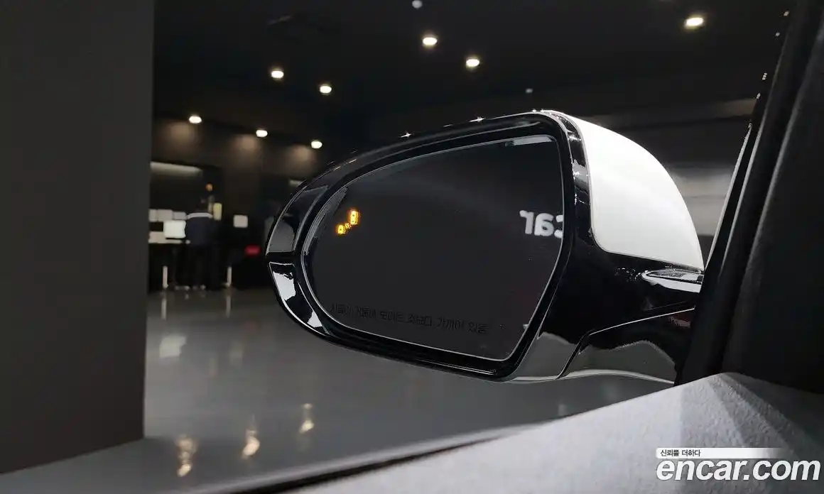 Kia Niro 2022 1.6 Автомат в Москве № 134046, фото 7