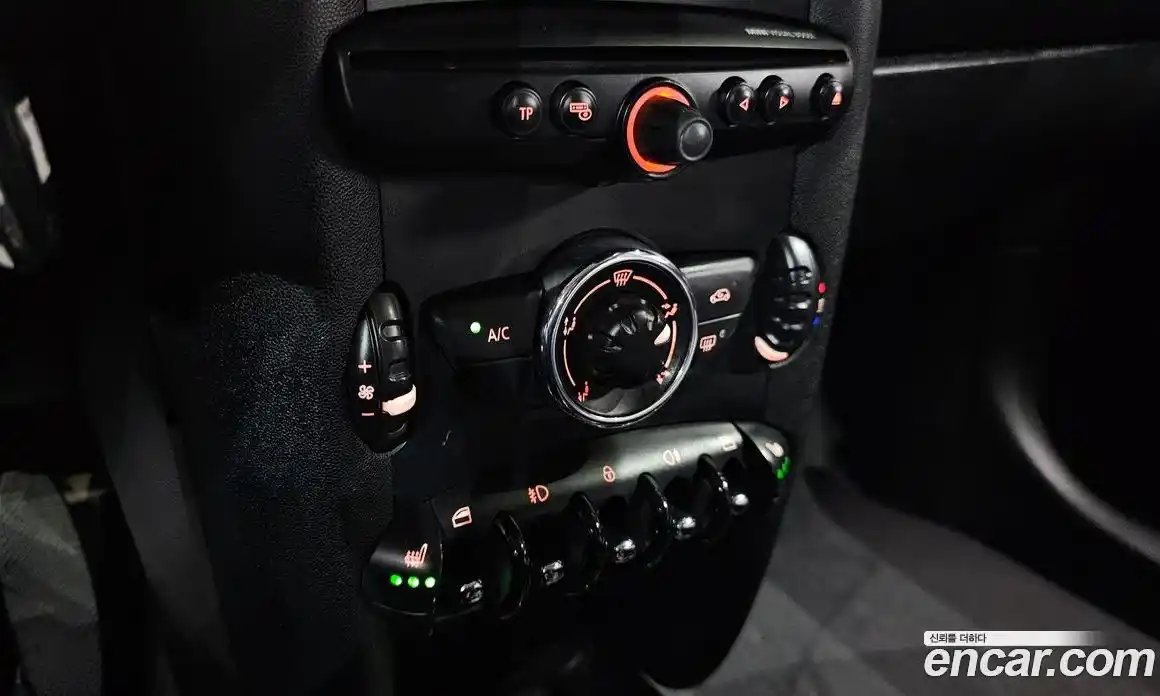 Mini Cooper 2013 2.0 Автомат в Москве № 134849, фото 17