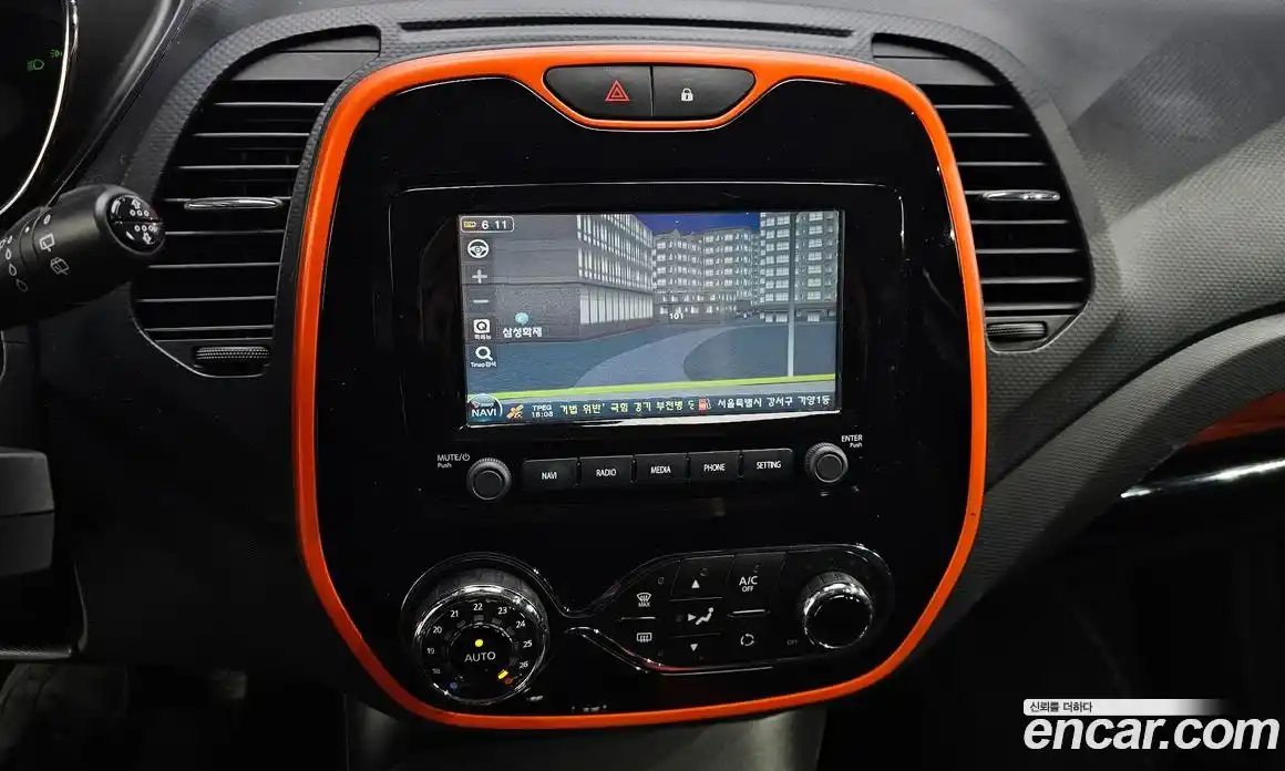 Renault QM3 2016 1.5 Автомат в Москве № 135673, фото 11