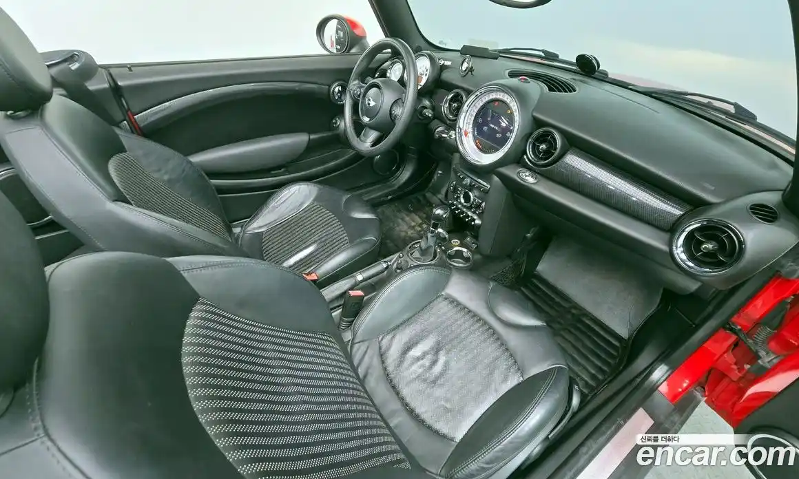 Mini Cooper Convertible 2014 1.6 Автомат в Москве № 135873, фото 18