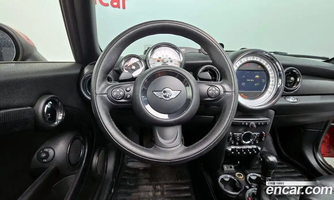 Mini Cooper Convertible 2014 1.6 Автомат в Москве № 135873, фото 20