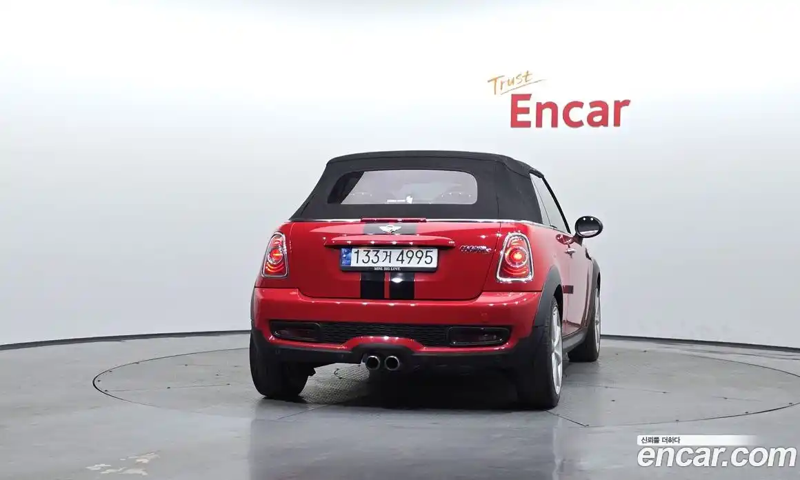 Mini Cooper Convertible 2014 1.6 Автомат в Москве № 135873, фото 10