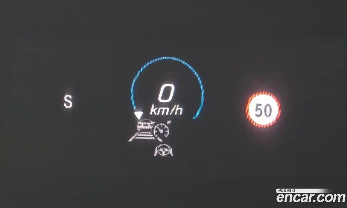 Mercedes-Benz E-Class 2021 2.0 Автомат в Москве № 140338, фото 12